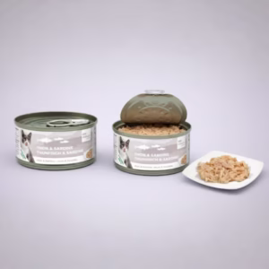 Lata de comida para gatos Bubi Nature CAT sabor Atún y Sardina 70g, mostrada cerrada y abierta con el alimento visible