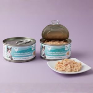 Lata de comida húmeda para gatos Bubi Nature CAT Muslo de Pollo 70g, cerrada y abierta mostrando su contenido.